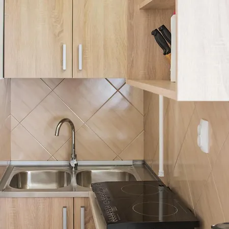 Matild Apartmanhaz Шиофок