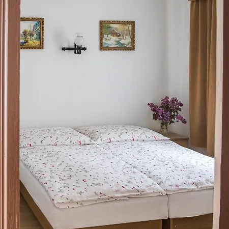 Апартаменты Matild Apartmanhaz Шиофок