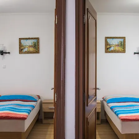 Matild Apartmanhaz 公寓 希欧福克