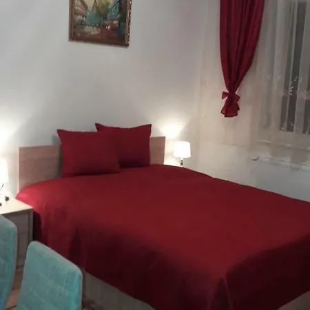 Matild Apartmanhaz * Шиофок