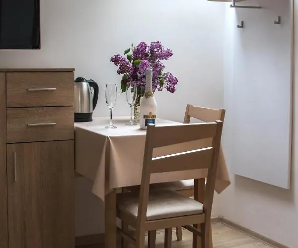 شقة Matild Apartmanhaz *