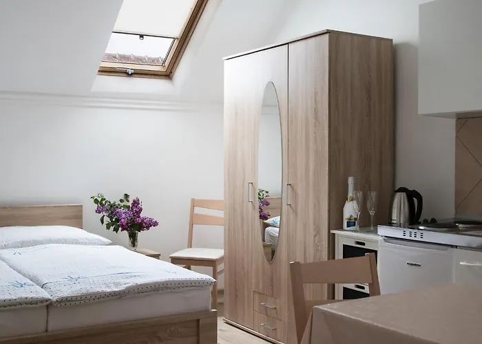 Matild Apartmanhaz شيوفوك