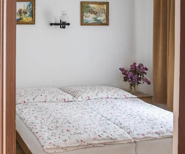דירה Matild Apartmanhaz שיופוק