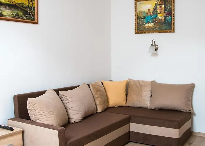 Matild Apartmanhaz * שיופוק