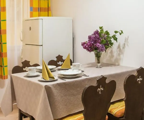 شقة Matild Apartmanhaz