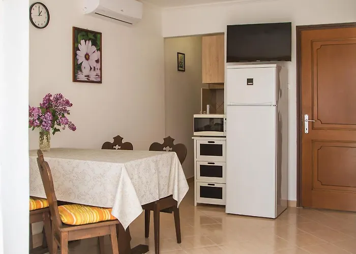 Matild Apartmanhaz شيوفوك