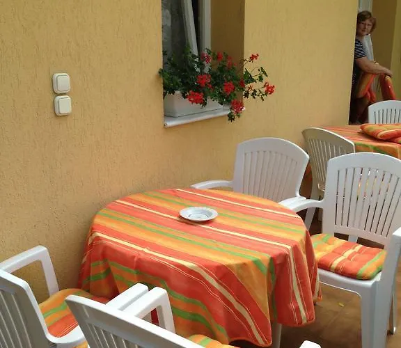 Matild Apartmanhaz شيوفوك